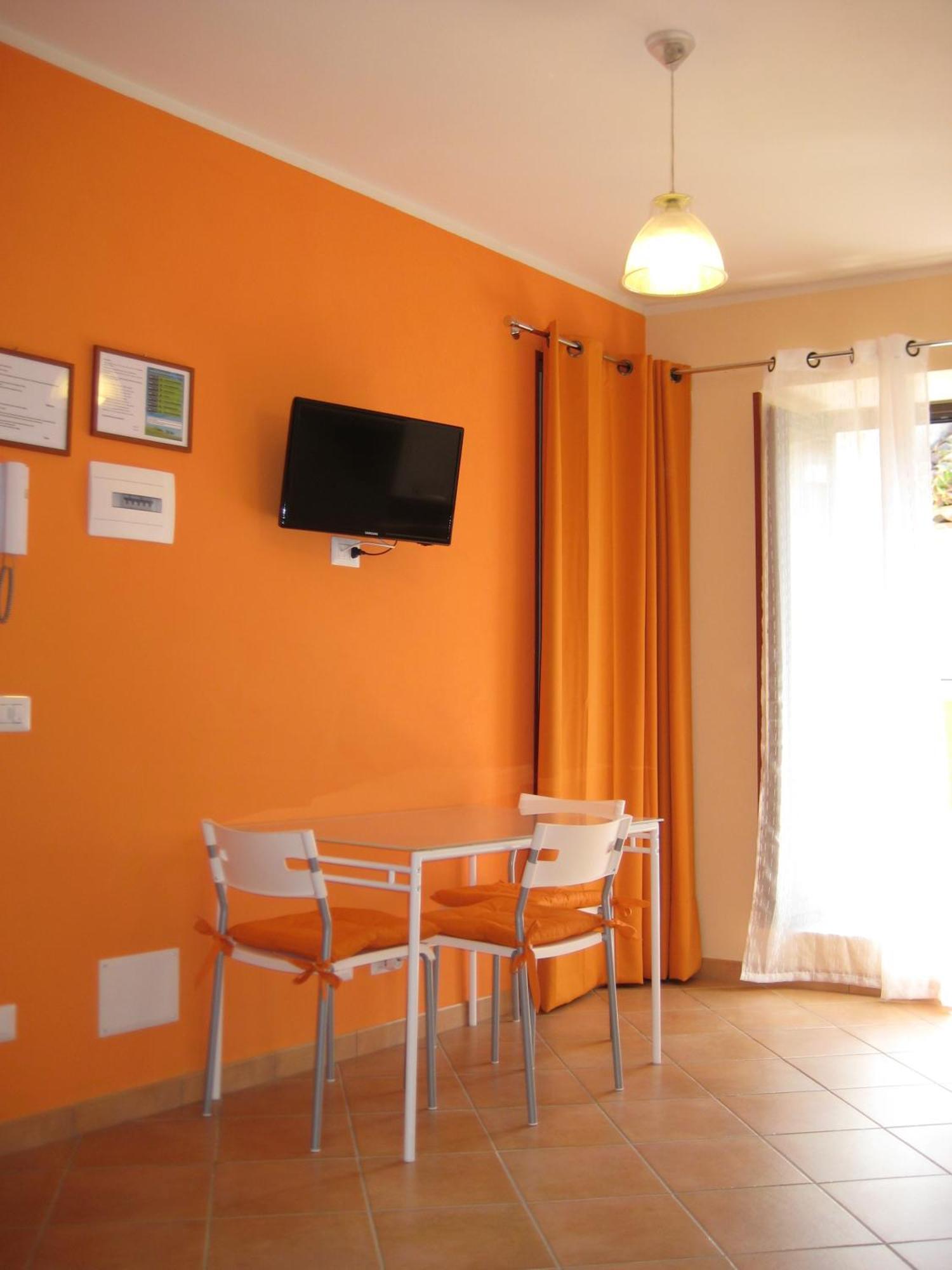 Gaia Holidays Apartments Cefalú Habitación foto